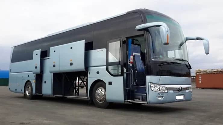 Autokar ile miejsc siedzących? Poznaj różnice między modelami