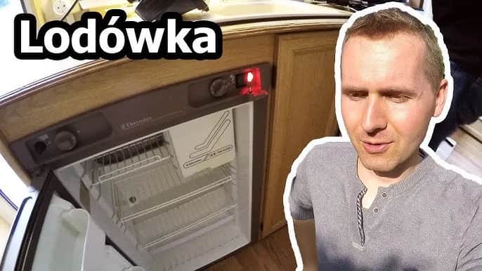 Jak wymontować lodówkę z przyczepy kempingowej Hobby bez problemów
