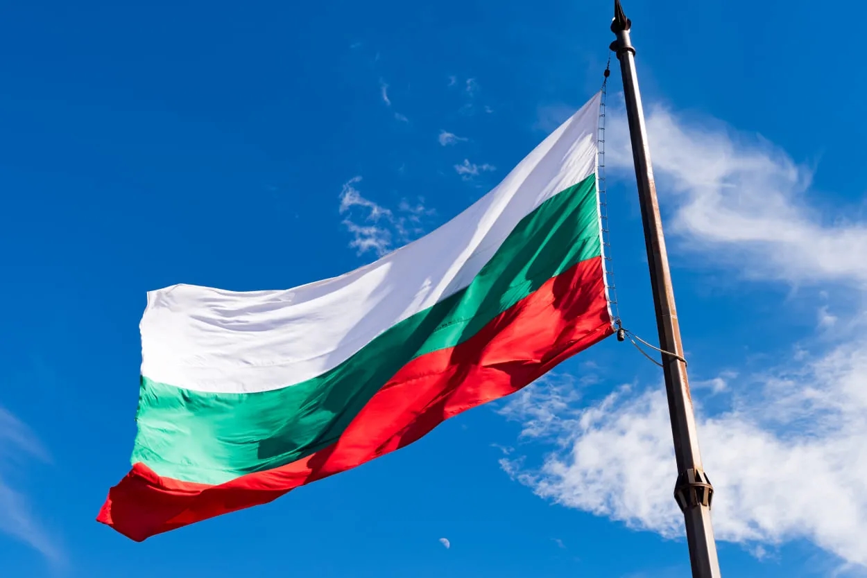 Ile trwa podróż autokarem do Bułgarii? Sprawdź, co wpływa na czas podróży