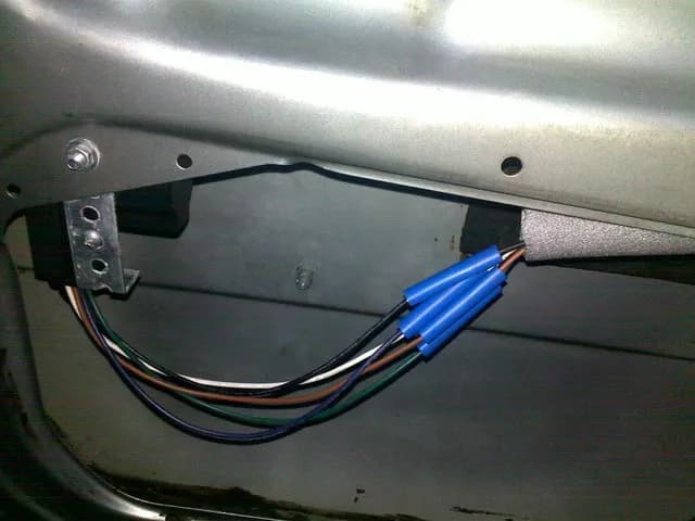 Jak zamontować centralny zamek w VW Polo - proste kroki i porady